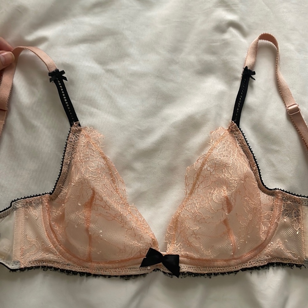 Victoria’s Secret Very sexy unlined plunge bra